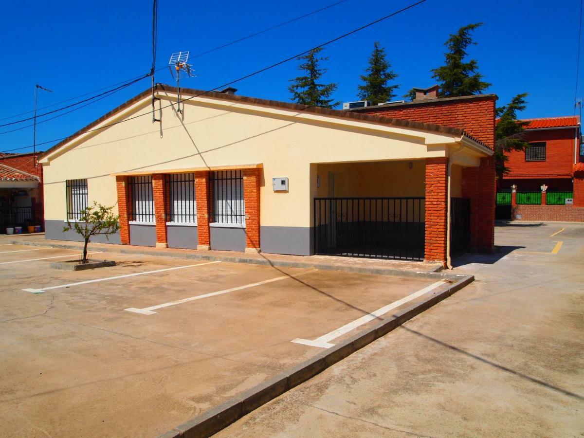 Apartamento Rural "Las Escuelas" San Bartolomé de las Abiertas Exteriör bild
